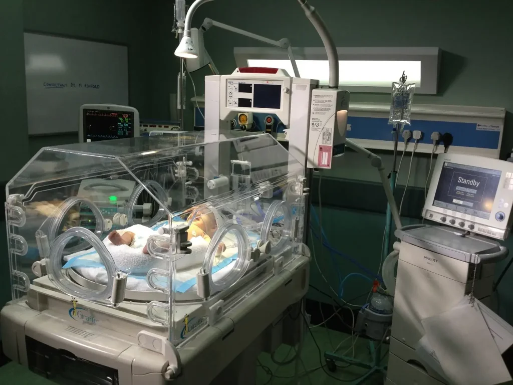 Maternity unit intensive care